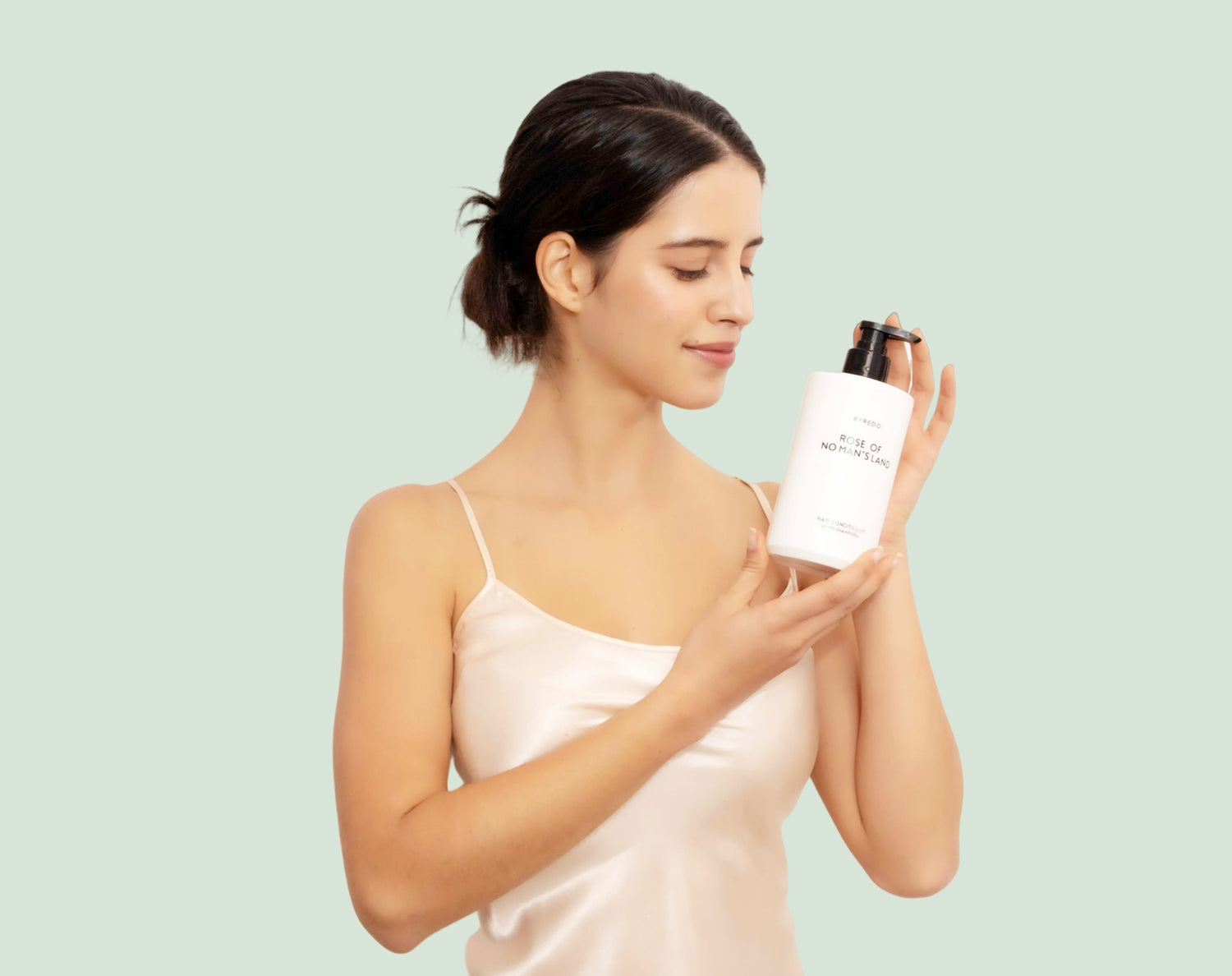 women take byredo body lotion